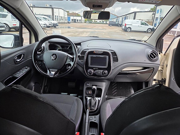 Renault Captur 6 of 10