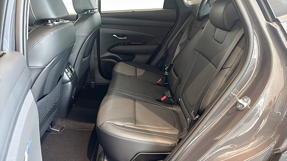 Hyundai Tucson 5 of 12