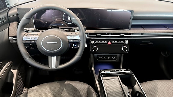 Hyundai Tucson 4 of 12