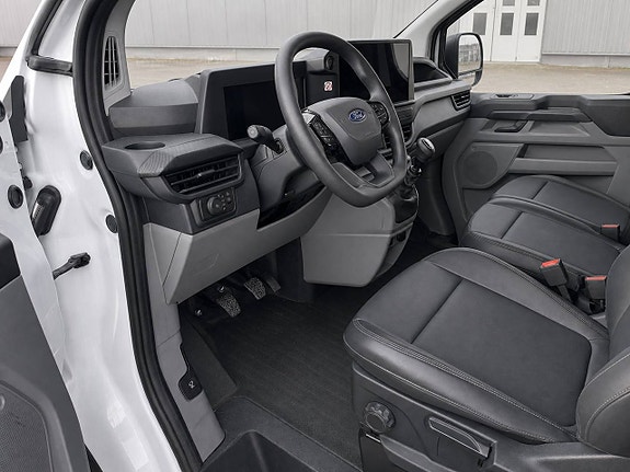 Ford Transit Custom 2 of 7