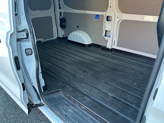 Ford Transit Custom 6 of 7