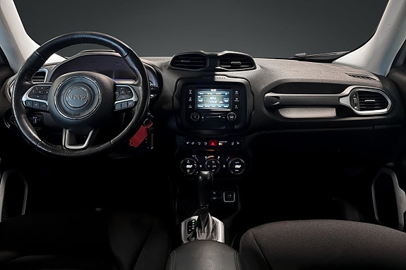 Jeep Renegade 13 of 17