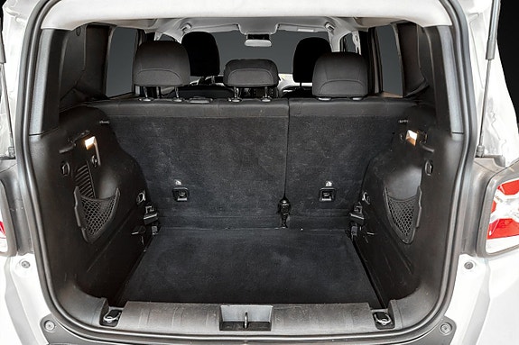 Jeep Renegade 17 of 17