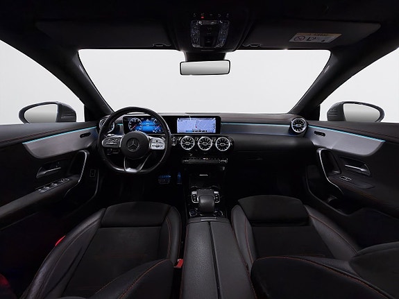 Mercedes-Benz CLA220 11 of 19