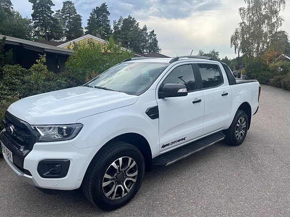 Ford Ranger Wildtrack Pickup 2 of 8