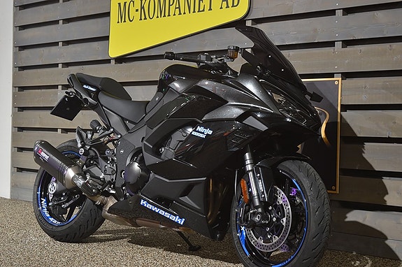 Kawasaki Ninja 1000 SX 2 of 7