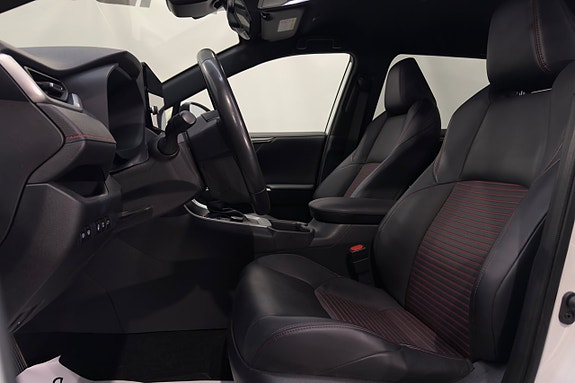 Toyota RAV4 Plug-in Hybrid 10 of 25