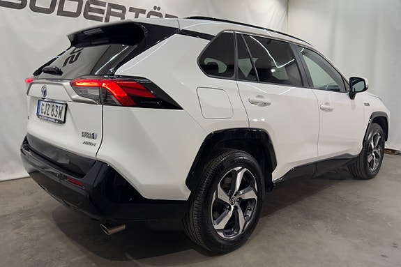 Toyota RAV4 Plug-in Hybrid 7 of 25