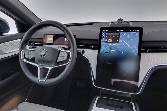 Volvo EX90 8 of 26