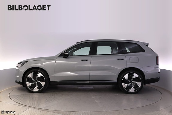 Volvo EX90 5 of 26