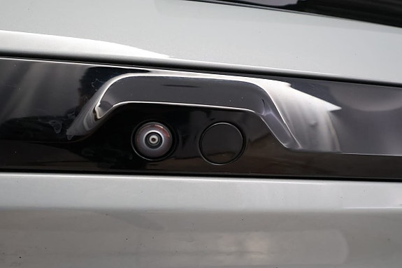 Volvo EX90 11 of 26