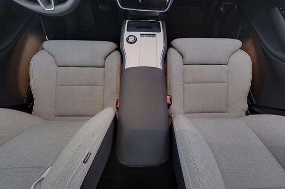 Volvo EX90 9 of 26