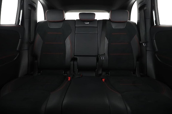 Mercedes-Benz GLB220 d 16 of 30