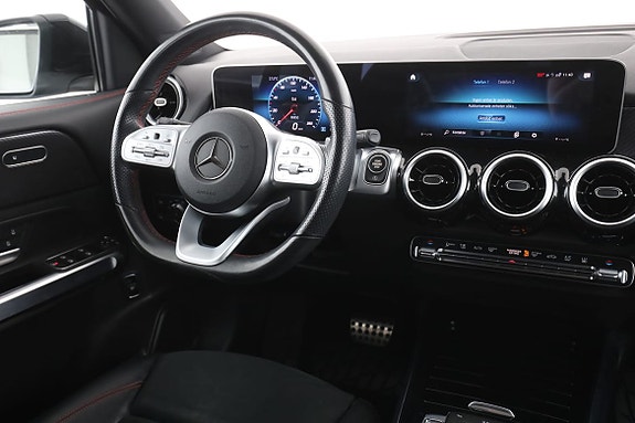 Mercedes-Benz GLB220 d 14 of 30