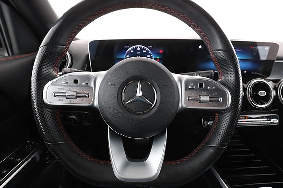 Mercedes-Benz GLB220 d 19 of 30
