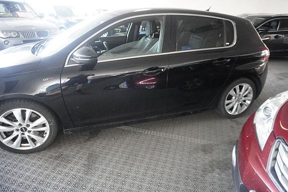 Peugeot 308 3 of 7