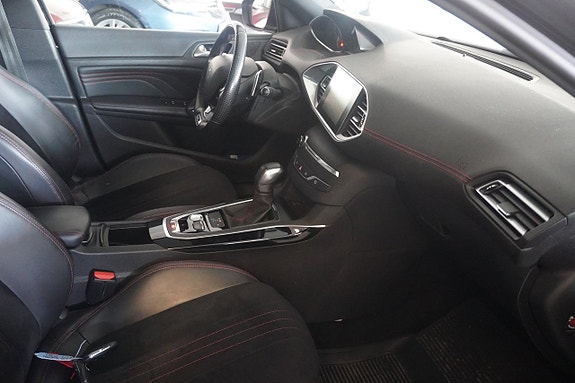 Peugeot 308 6 of 7