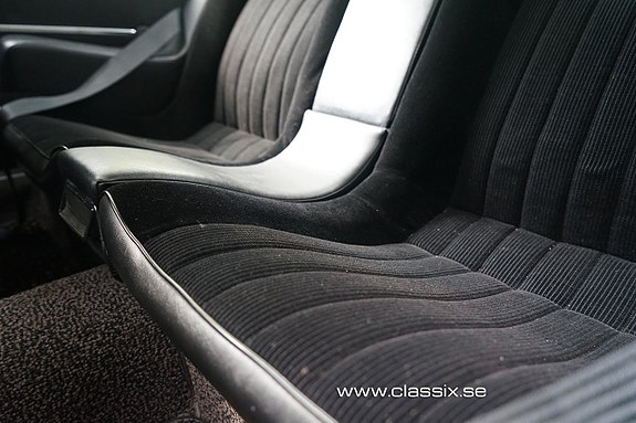 BMW 3.0 CSI 3 of 29