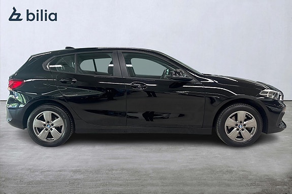 BMW 118i 16 of 18