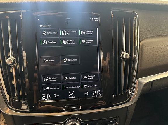 Volvo V90 Cross Country 14 of 18