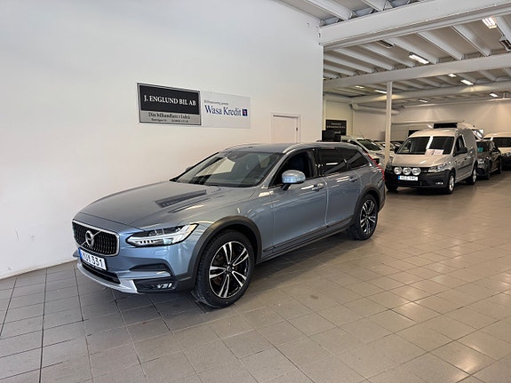 Volvo V90 Cross Country