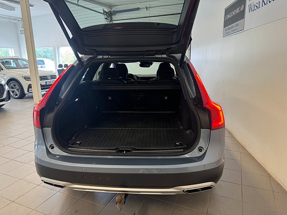 Volvo V90 Cross Country 5 of 18