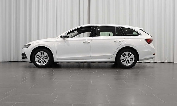 Skoda Octavia 2 of 20