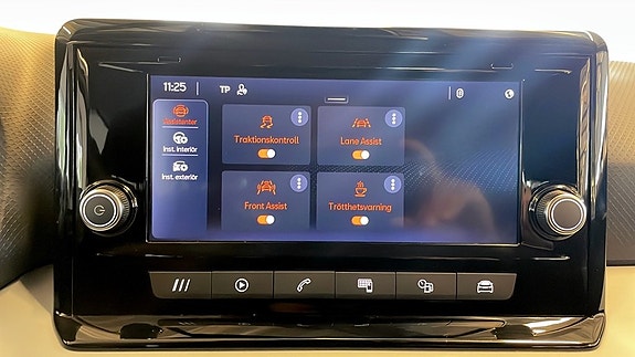 Seat Arona 9 of 12
