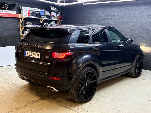 Land Rover Range Rover Evoque 10 of 25
