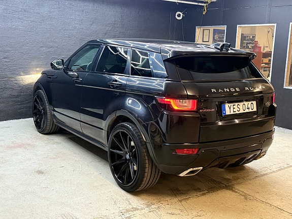 Land Rover Range Rover Evoque 9 of 25