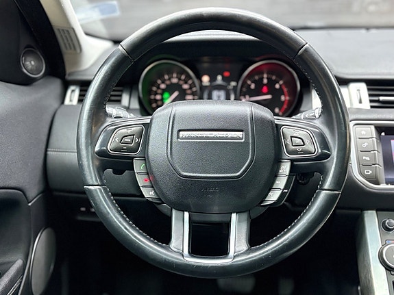 Land Rover Range Rover Evoque 16 of 25