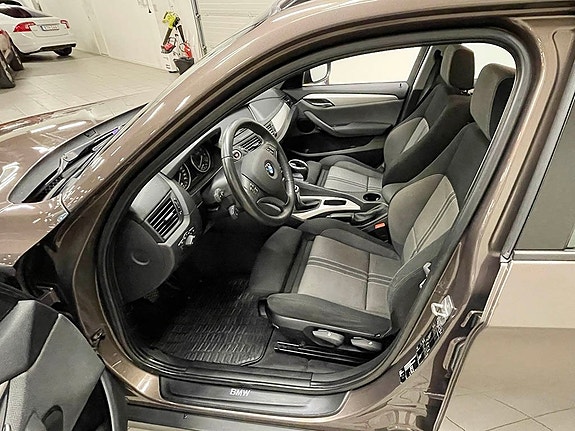 BMW X1 4 of 7