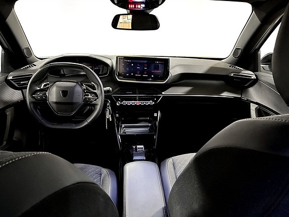 Peugeot 2008 6 of 19
