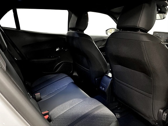 Peugeot 2008 15 of 19