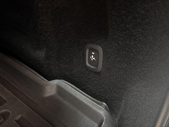 Volvo XC60 14 of 14