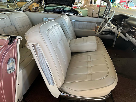 Cadillac Eldorado Seville 5 of 5