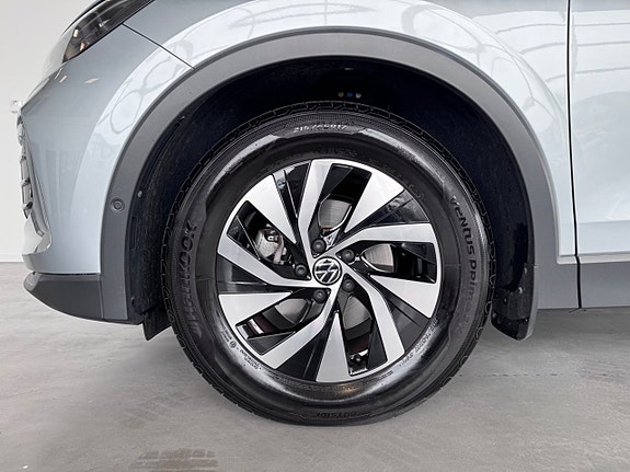 Volkswagen Tiguan 24 of 24