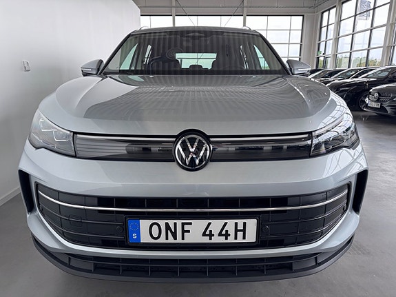 Volkswagen Tiguan 7 of 24