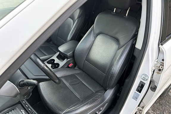 Hyundai Santa Fe 8 of 21