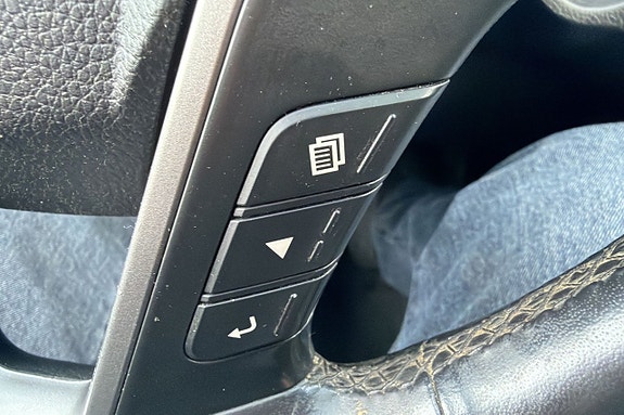 Hyundai Santa Fe 18 of 21
