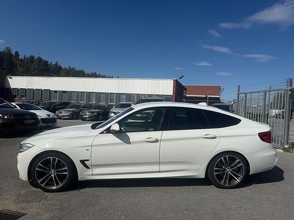 BMW 320d 4 of 17