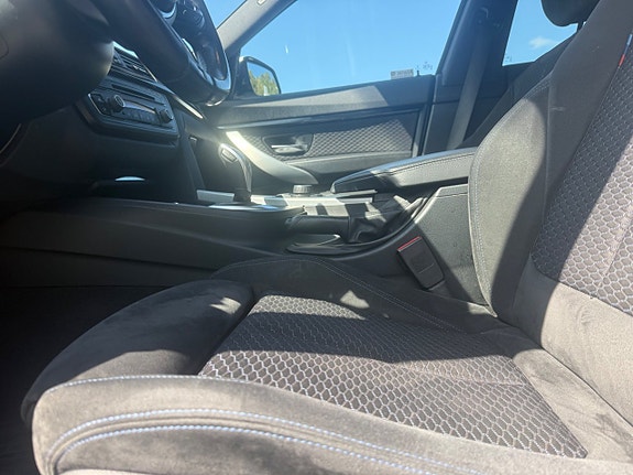 BMW 320d 13 of 17
