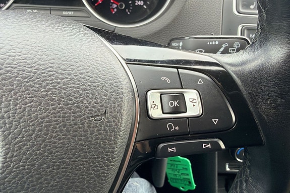 Volkswagen Polo 12 of 16