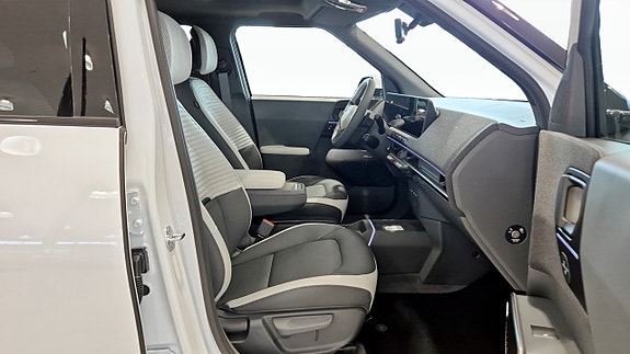 Kia EV2 8 of 12