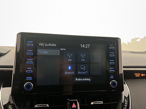 Toyota Corolla 18 of 28