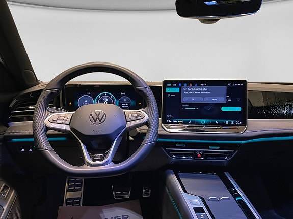 Volkswagen Passat 6 of 16
