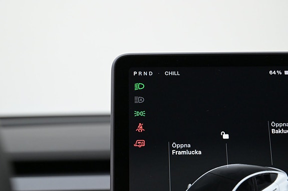 Tesla Model Y 23 of 27