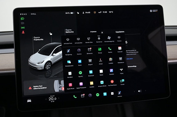 Tesla Model Y 22 of 27