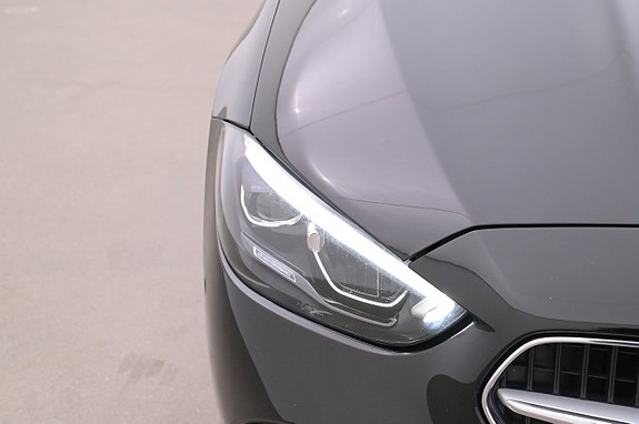Mercedes-Benz C300 26 of 27