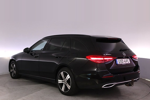 Mercedes-Benz C300 4 of 27